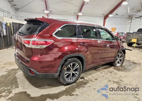 2016 Toyota Highlander Xle z USA, uszkodzony, nr VIN 5TDJKRFH4GS276446